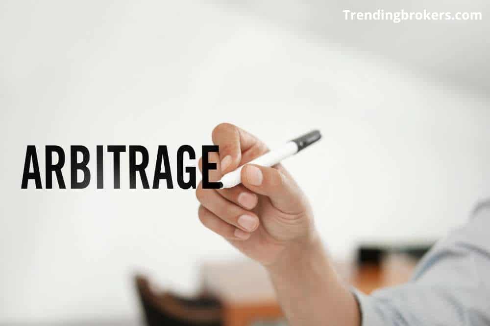 Arbitrage trading strategies